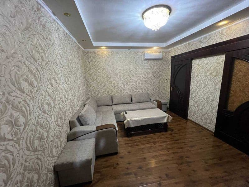 Сдается квартира на долгий срок <br />
все есть для проживан