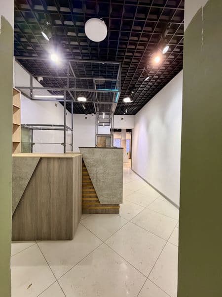 Улица Мирабад, гостиница Россия, Удобная планировка, подходя — фото 2