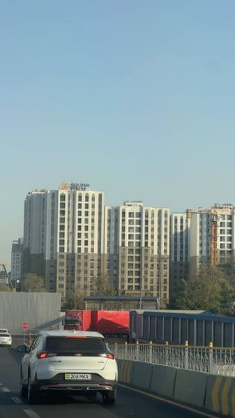 Muzlatgich,konditsioner, kir yuvishga mashinasi bor 2 xona 3