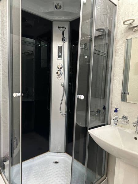 Сдаю квартиру в центре, м. Ойбек, Ц-7, корейское посольство, — фото 3