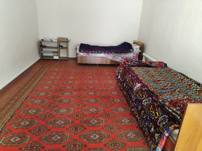 1 ta xonaga 4 ta qiz olaman. Sharoit yaxshi. Hovli Joy. Chor — фото 5