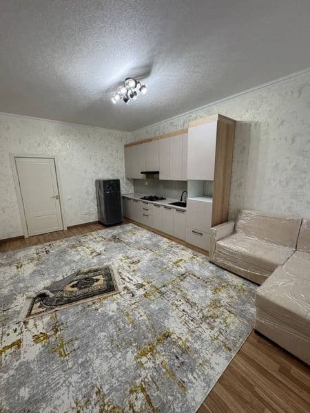 Sergeli 3-metro bekati oldida<br />
3/3/6<br />
Holati zo'r<