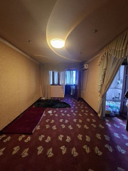 Аренда коракамиш 2/4<br />
1 хонали ойлага берилади<br />
Уз