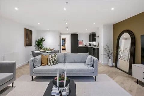 Сдаётся просторная 3-комнатная квартира в жилом комплексе Gr