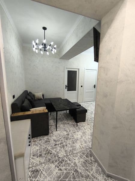 Яшнобод тумани метро 4-Олмос бекати якинида(500метр), катта 