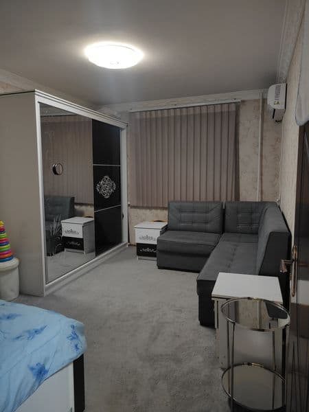 Квартира своя без посредников, чистая. В квартире имеется ме