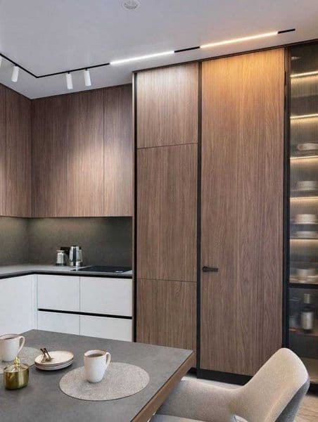 2 комнатную квартиру на 10 этаже,<br />
В квартире есть все  — фото 3