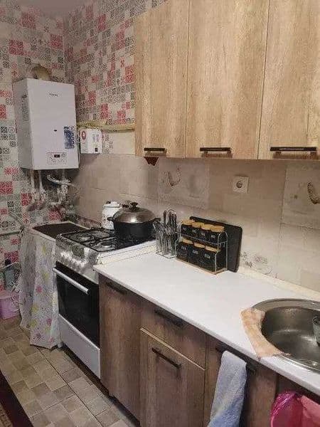 3/3/7<br />
<br />
3 xonali uyning 1 xonasini 1ta oʻqiydigan — фото 2