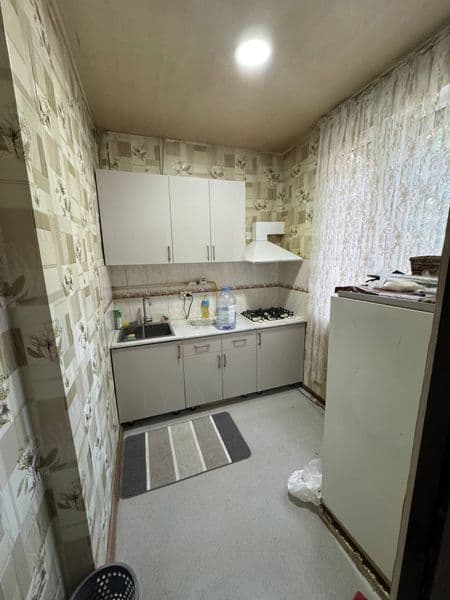 Чилонзор-24<br />
2 хона<br />
2 этаж<br />
300$<br />
Оилаг — фото 4