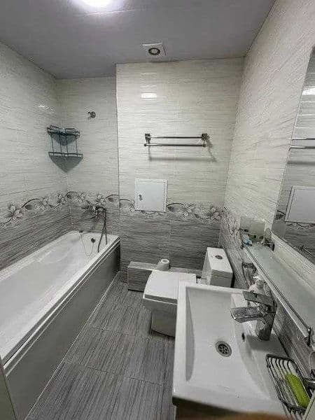 Сдаётся шикарная 1-комнатная квартира в Новостройка<br />
<b — фото 5