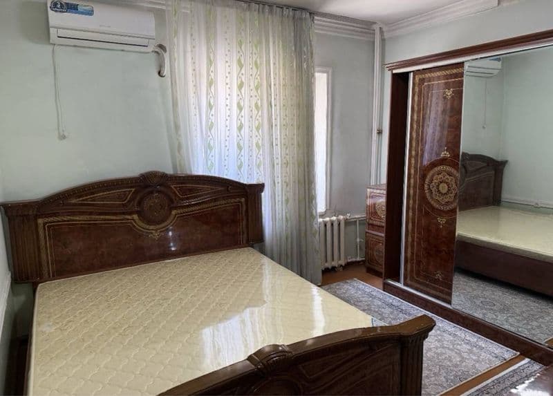 #Yunsobod <br />
3/2/4<br />
500$<br />
<br />
Юнусобод тума