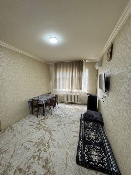 Район - Алмазарский<br />
Ориентир - Жомий <br />
Комнат - 1