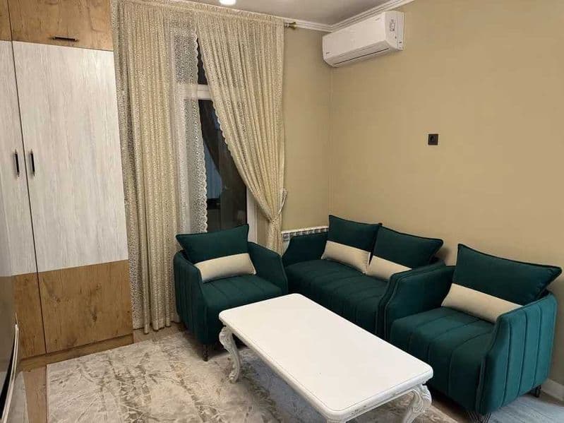 Сдаётся квартира на НРЖ Мирзо-Улугбек‼️<br />
Ориентир - Боз