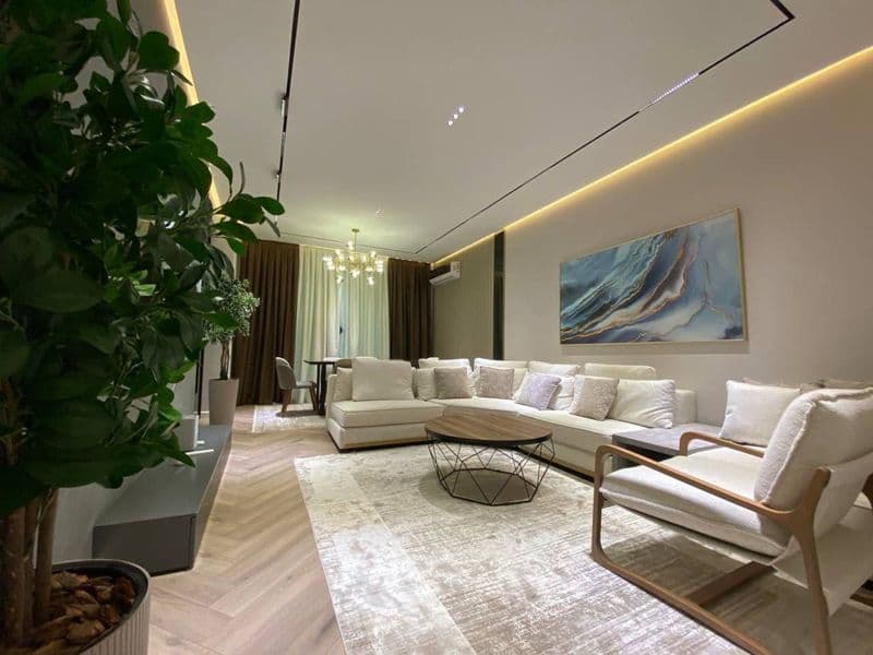 NRG Oйбек<br />
Комнаты-3<br />
Этаж-5<br />
Этажность-12<br