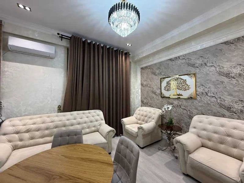 • Район: Юнусабадский<br />
• Адрес: ЖК Шохсарой<br />
• Ори