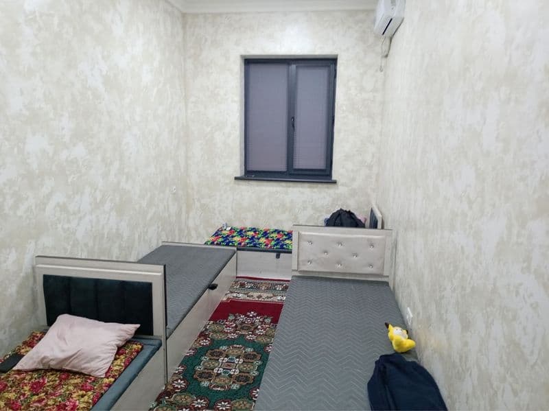 Toshkent shaxar Sergeli tumanidan 1 xona yangi remont 4ta de