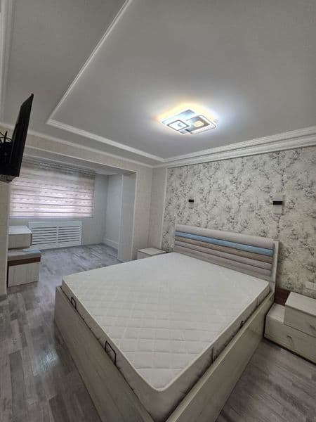 Максим горький метро срочно сдам 2 комнатную просторную  евр