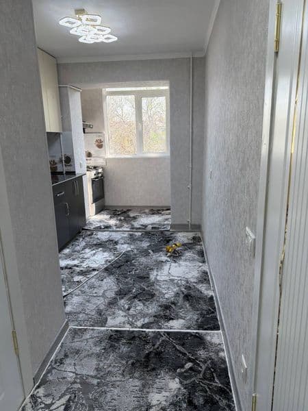 Сдается квартира<br />
Мирзо Улугбекский рн<br />
Максим Гор