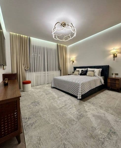 • Район: Мирзо-Улугбекский<br />
• Ориентир: ЖК Янги Дархан 