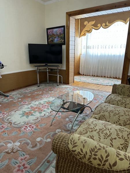 Сдается в аренду 4-х комнатная  квартира в центре города<br  — фото 2