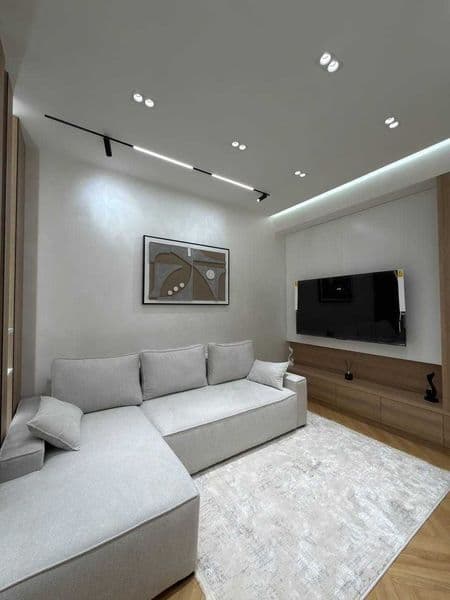 Сдается квартира с красивым ремонтом<br />
<br />
• Район: М