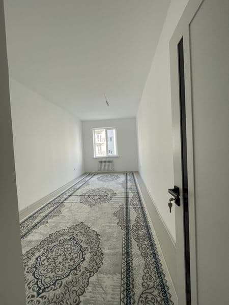 Kvartira yangi navastroykada 5 etajli domni 2-etaji. 4 xonal