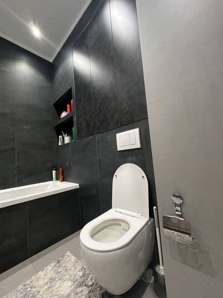 Uy sentrda joylashgan hamma sharoit mavjud 2ta toza ozoda aq