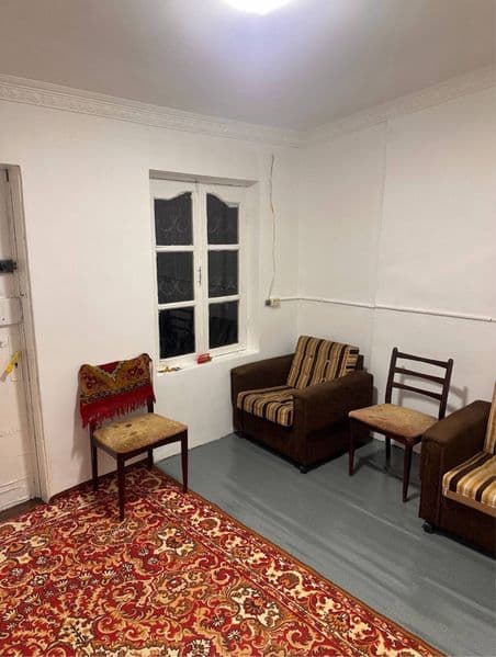 Массив Ялангоч<br />
2/1/5<br />
46 м2<br />
400 $<br />
957