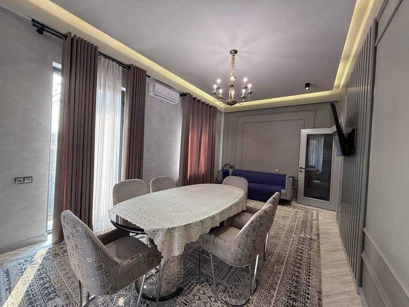 3/4/7 - 1200   НОВОСТРОЙКА<br />
<br />
Адрес: Лабзак<br />
