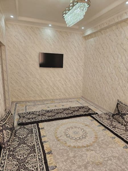 Куп каватлик 2 хоналик хонадон ижрага хамма шароти бор хеч к