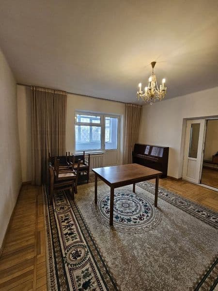 Сдаётся квартира на длительный срок<br />
Мирзо улугбекский 