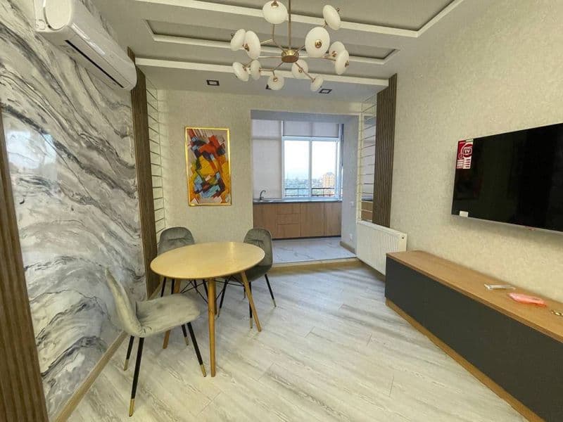 Полностью укомплектованная двухкомнатная квартира на восьмом — фото 2