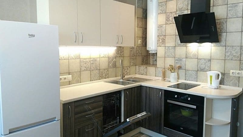 Сдается квартира 2/2/4 в центре, ЦУМ. Звоните, есть много др — фото 2