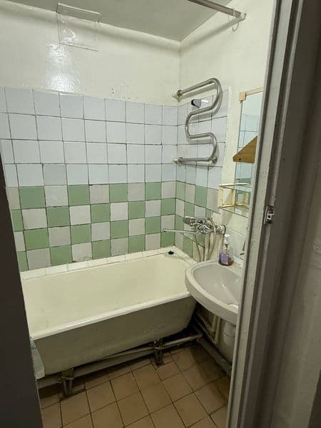 Сдаётся карасу 1 4 этаж 5 этажного дома <br />
+998981255002 — фото 5