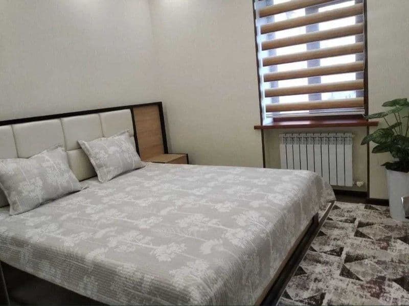 • Tuman: Yashnobod<br />
• Manzil: Assalom Sohil<br />
• Mo'