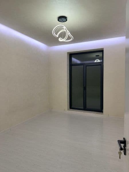 Район: Учтепинский <br />
<br />
Кўча: Литературный <br />
< — фото 3