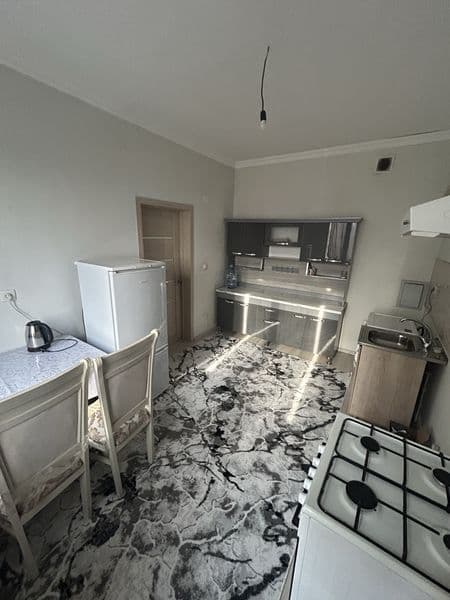 ogil bollar olinadi 3xonalik kvartira dostlik metroga 5minut