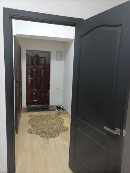 Сдам квартиру однокомнатная сделано двух комнатную на метро 