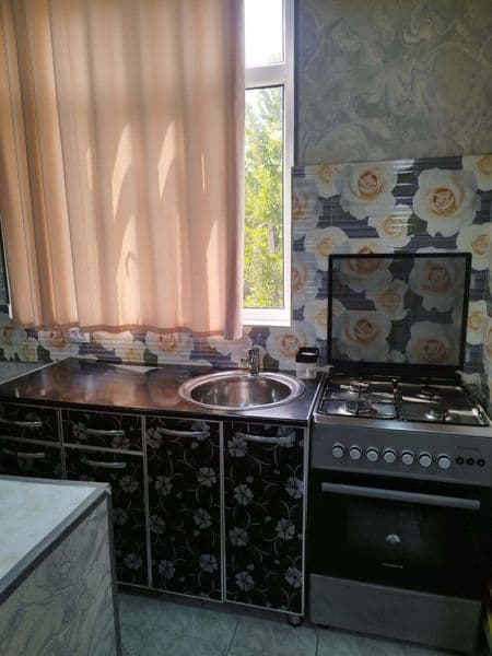 Чиланзар 11 квартал <br />
2/3/4<br />
Цена 400<br />
Кристи