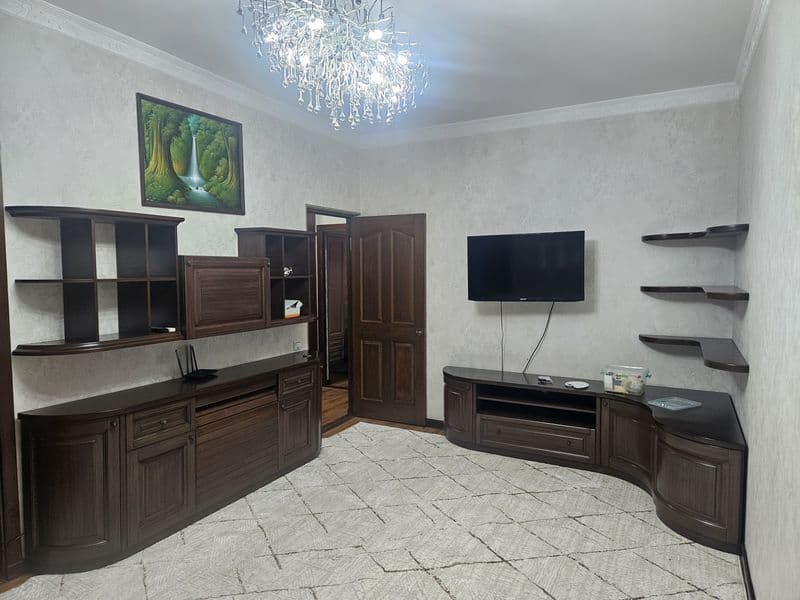 Сдам в аренду, <br />
Своя 3х комнатная на 2 этаже.<br />
Ук — фото 3