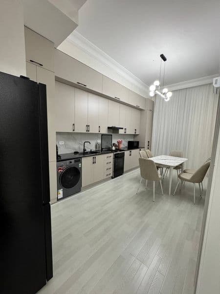 Сдаётся 2-комнатная+парковка квартира в новостройке улица Па