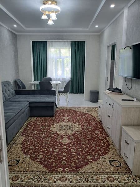 Сдаётся в аренду на массиве Ялангач ориентир рынок Ширин 2/3