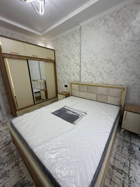 Yunusobod Tatu Universitet oldidan qizlarga va oilaga berila