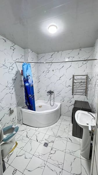 Pushkin metro bekati<br />
Pushkin metro tepasida, uy ichida — фото 4