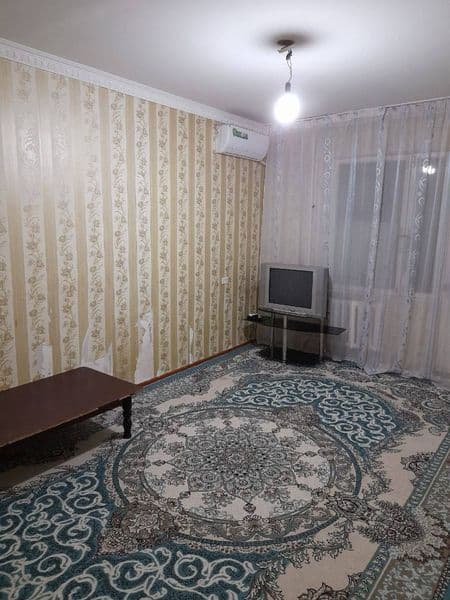 Yunusobod 8 mavzeda 2 xonalik kvartira bor. <br />
Uyda tv, 