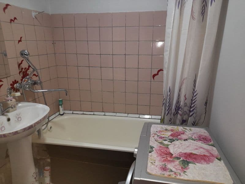 Qora Qamish Tansixboev oldida 1xonali 350$ <br />
Xamma sgar