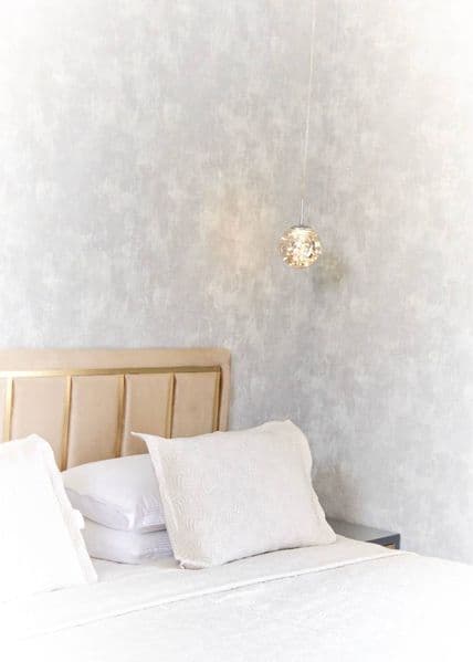 Отличное расположение дома - всё рядом - много магазинов, Це — фото 4