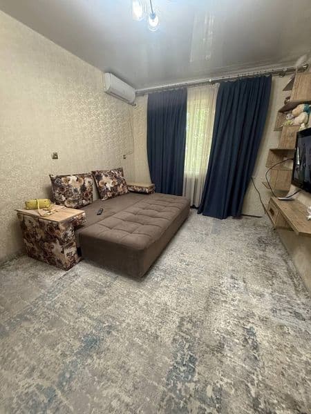 Yashnabod kadisheva bozor yonida arenda kvartira hamma sharo