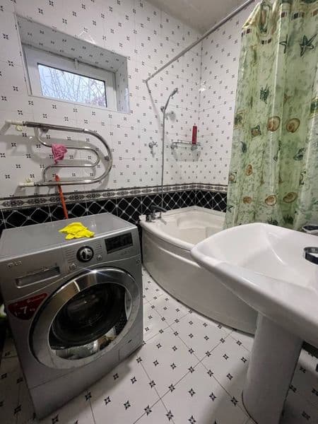 Аренда Садык азимова срочно комиссия 50%<br />
<br />
4/3/5 — фото 3