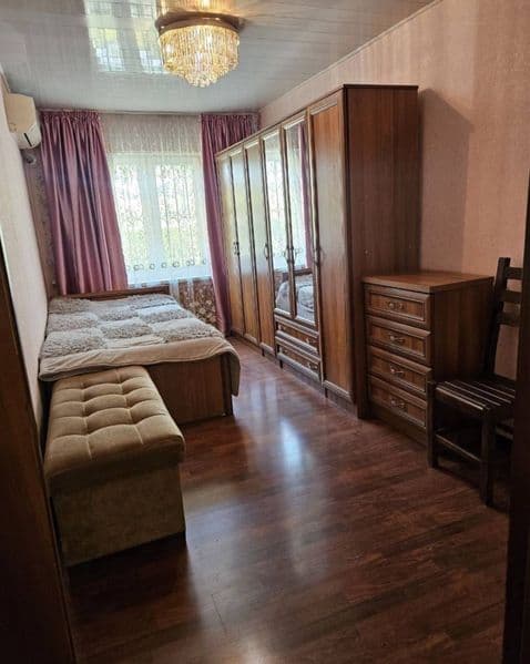 Максим горький<br />
Вдоль дороги<br />
Все удобства есть<br